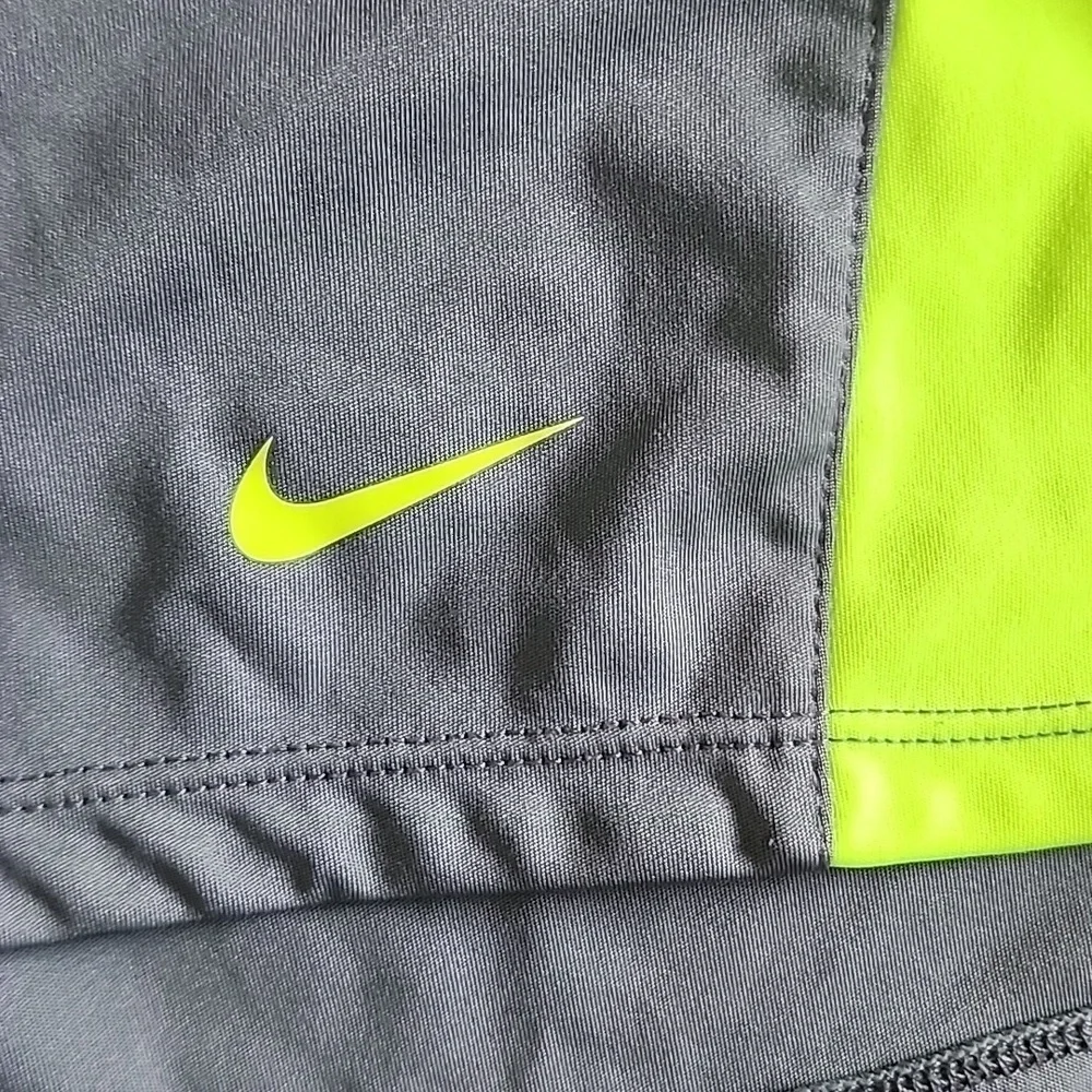 Nike Dri-Fit Running Shorts Sz Small - Picture 2 of 4